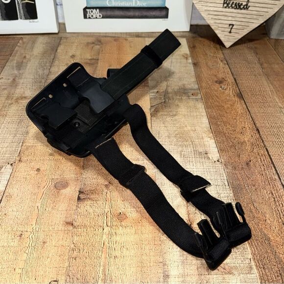 Safariland Drop Down Leg Holster 6400-173 Ber92-DA0 - Picture 10 of 10